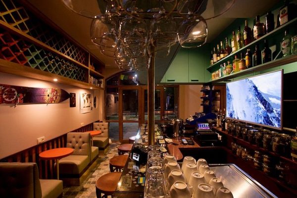 Gudauri Travel Bar 4